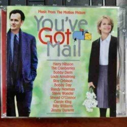 TIENE UN EMAIL-YOUVE - B.S.O. - CD
